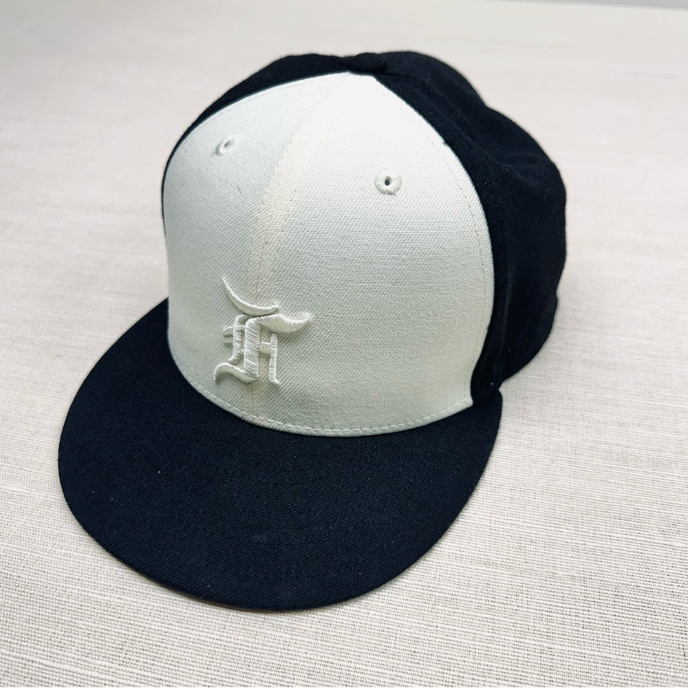 Fear Of God wool fitted cap size 8